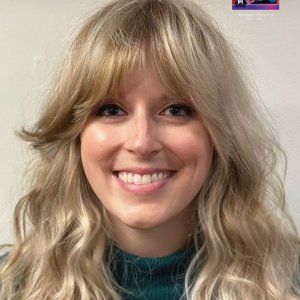 Meet your Posher, Caitlin